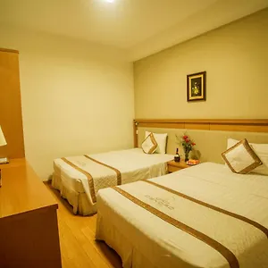 Отель Dendro Beachfront, Нячанг